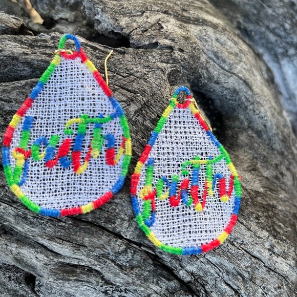 NWT Handmade Embroidered Multicolored Faith Lace CUSTOM Earrings - Picture 2 of 5